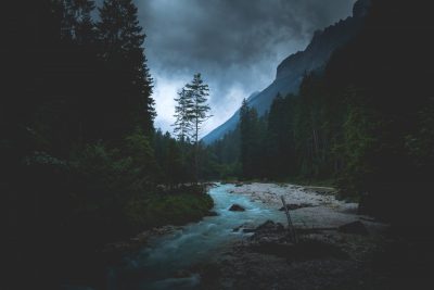 river through mountains